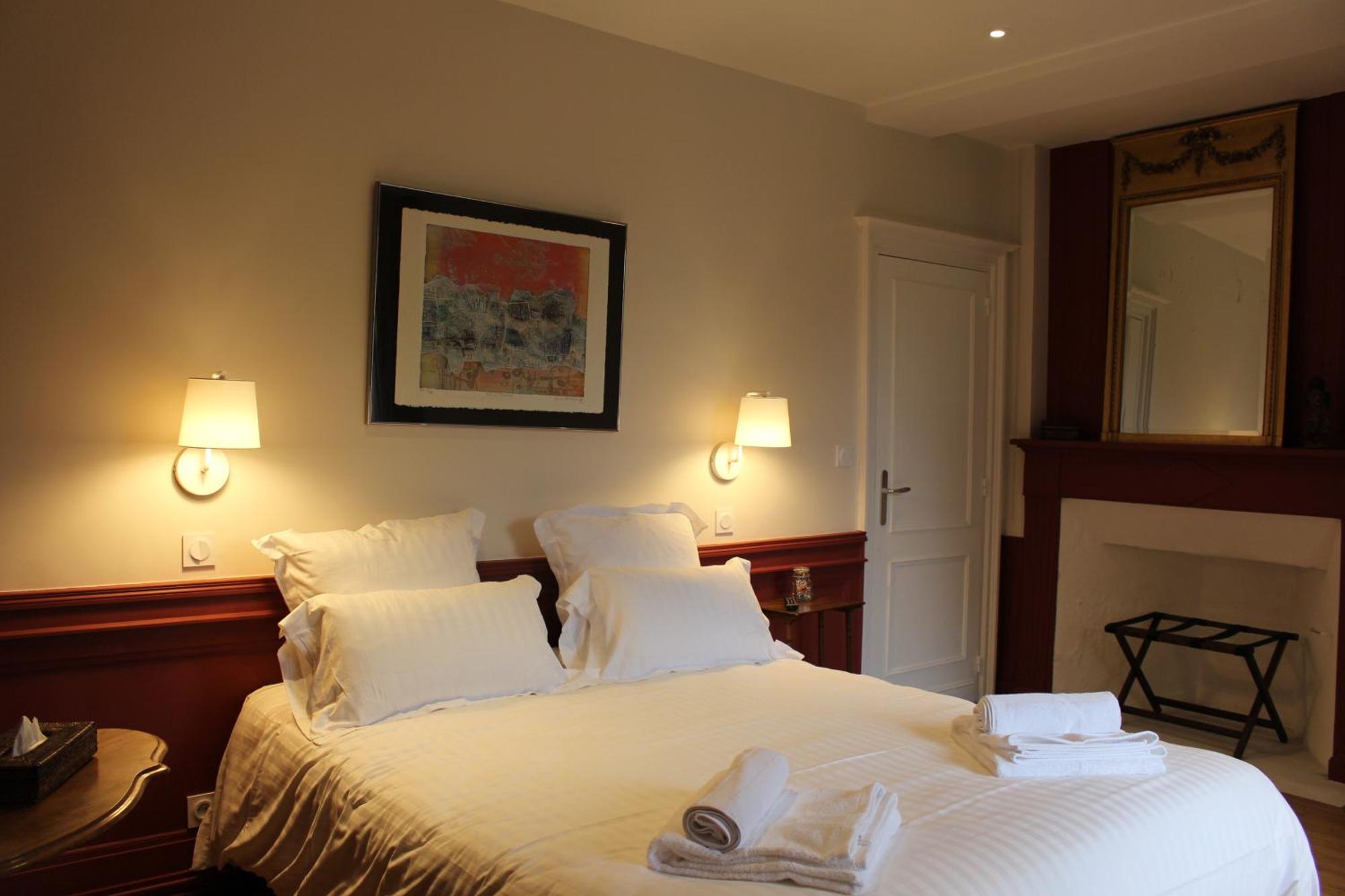 Saint-Évarzec Manoir Du Moustoir - Hotel Les Empreintes מראה חיצוני תמונה