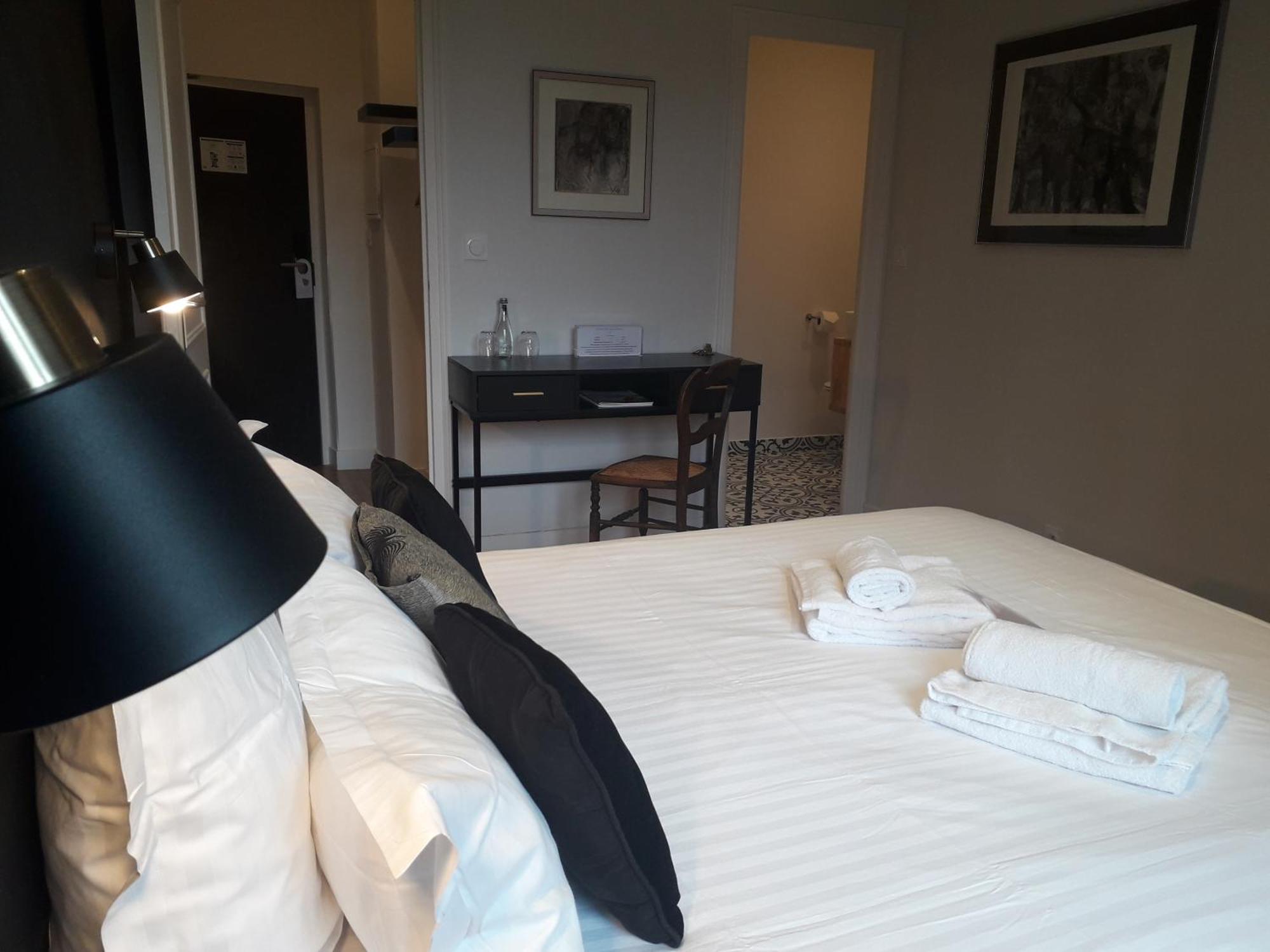 Saint-Évarzec Manoir Du Moustoir - Hotel Les Empreintes מראה חיצוני תמונה